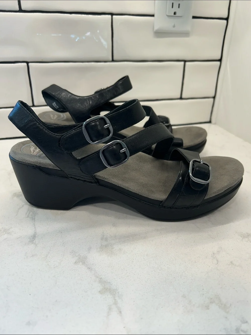 Dansko Sacha Black Comfort Sandal Women's 11.5/42 Euro Wedge Summer